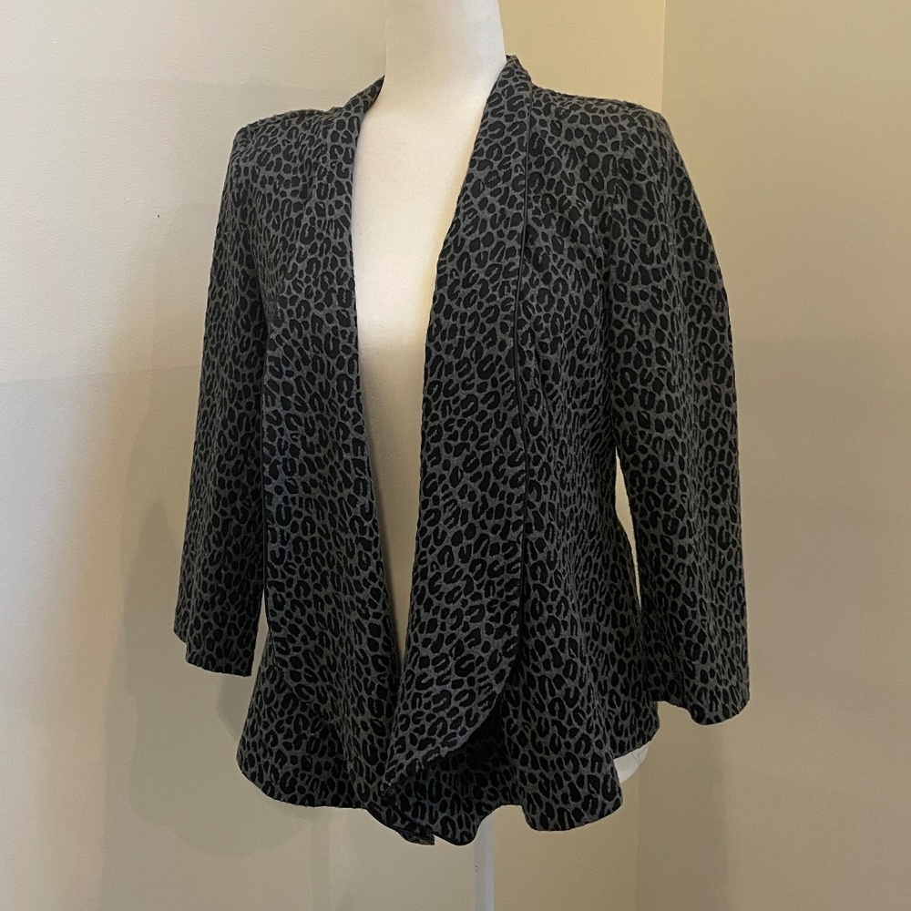 🛍️ Notations Black Cheetah Jacket